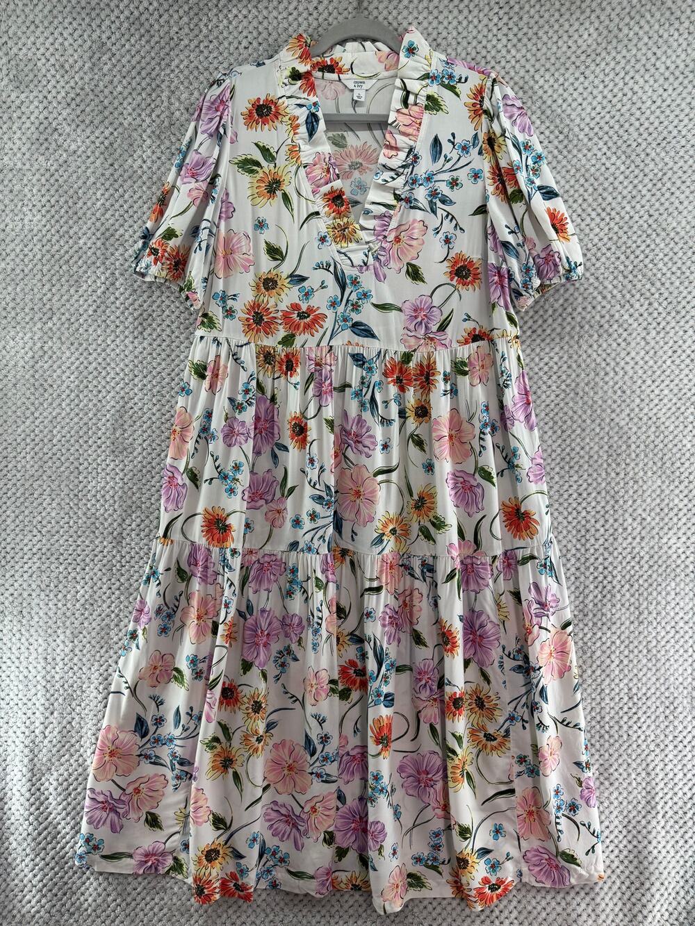 Crown & Ivy Midi Dress Womens L White Floral Tiered Short Ballon Sleeve V-Neck